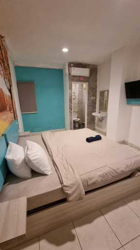 Bedroom 14