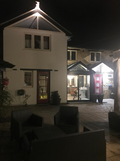 Others 5, Silverstone Bed and Breakfast, Northamptonshire