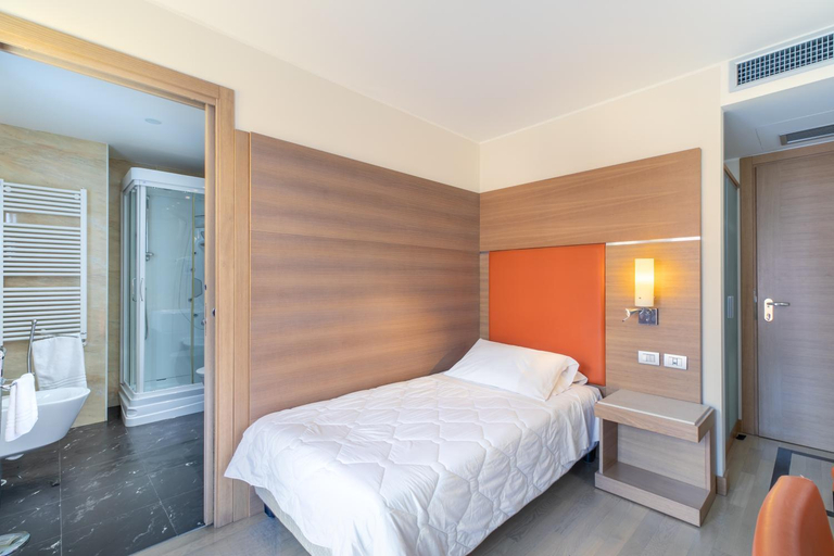 Bedroom 2, Hotel Villa Doimo, Udine