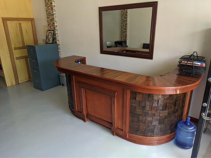 Public Area 2, La Casa Milagrosa Inn, Coron