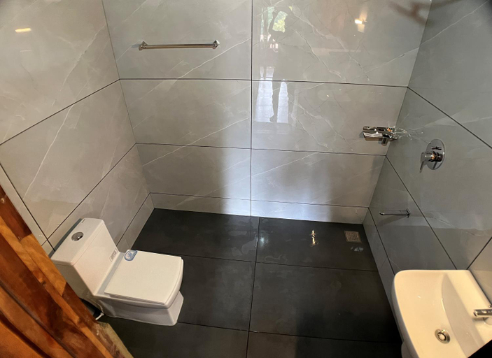 Bathroom 3, Mahout Resort, Wayanad