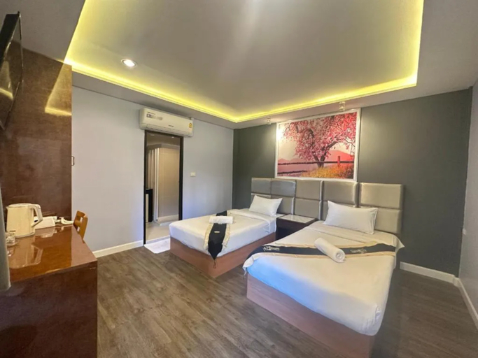 Bedroom 3, Metro Link Ratchada, Huai Kwang
