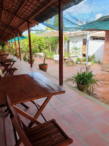 Exterior & Views 3, Ba Linh Homestay, Long Hồ