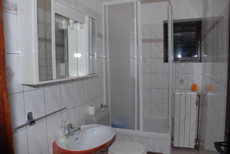 Bathroom 2, Apartments Kate, Senj
