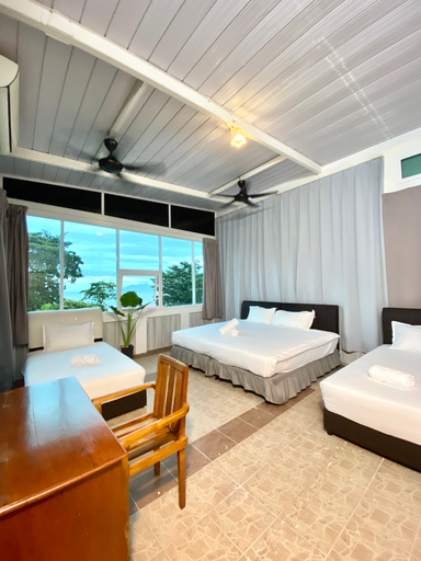 Seahome Boutique Hotel Room Type - Deluxe Family Room with Sea View Seahome Boutique Hotel Room Type - Deluxe Family Room with Sea View