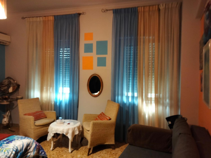 Bedroom 2, Paola and Mirko B&B, Rome