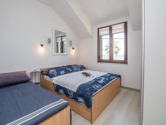 Bedroom 3, Apartments Sea Eyes, Vir