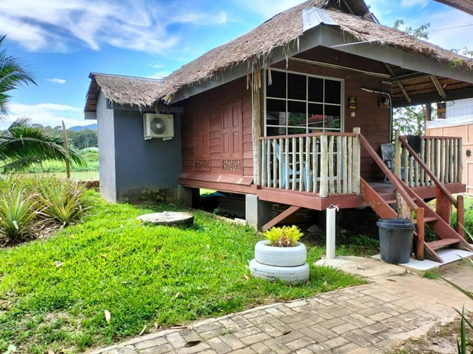 Chalet Gandul D'Rumah Bonda River View , Kuala Kangsar