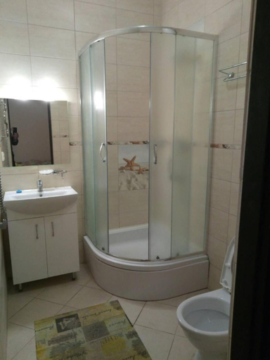 Bathroom 3, Згадка, Drohobyts'ka