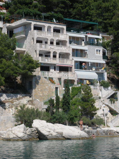 Others 3, Villa Victoria, Brela
