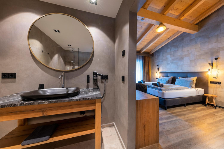 Bathroom 4, Herz3 Hotel Bar Restaurant Trattoria, Zell am See