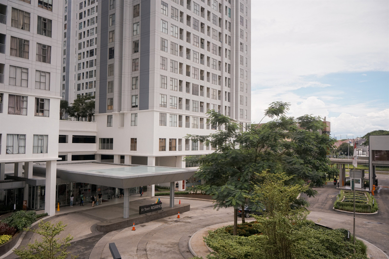 Exterior & Views 2, Cozy 2BR Apartment M-Town Signature By Travelio, Tangerang