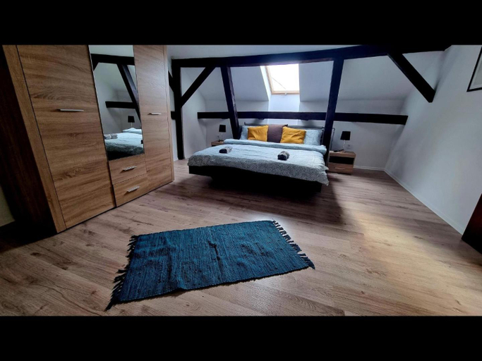 Others 4, DaMa Apartments, Eger