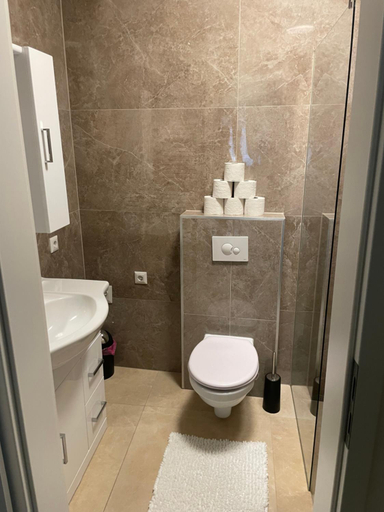 Bathroom 2, SEOS Self Check in ,Gratis parken,Apartment mit Schlaf Zimmer und StudioApartmet, Graz