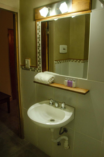 Bathroom 3, Hosteria El Koru, Bariloche