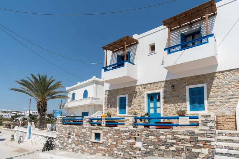 Others 3, To Petrino, South Aegean