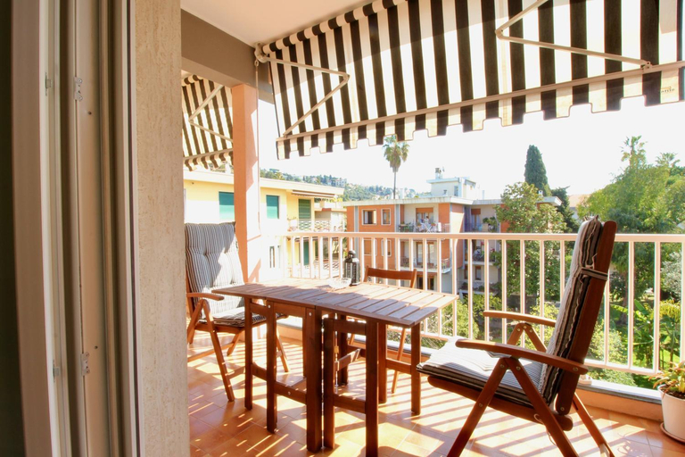 Others 2, Interno 19, Imperia