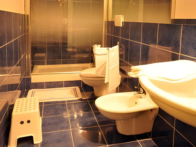 Bathroom 3, Residenza Sole, Salerno