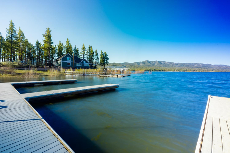 Sport & Beauty 3, Lakeside Family Cabin by Big Bear Vacations, San Bernardino