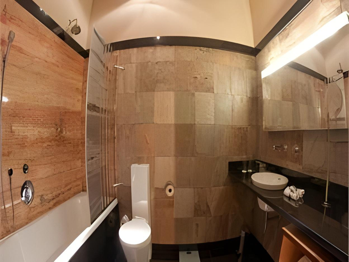 Bathroom 5, Hotel Monopol, Będzin