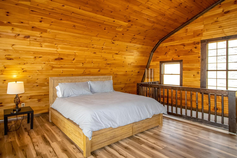 Bedroom 1, Seneca Lake Getaway, Schuyler