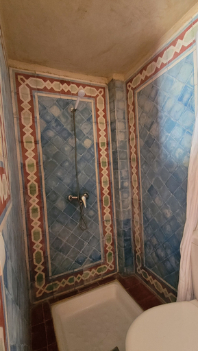 Bathroom 4, Hotel Gernika, Chefchaouen