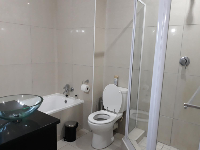 Bedroom, Field's Rest: The Apartment, Nelson Mandela Bay