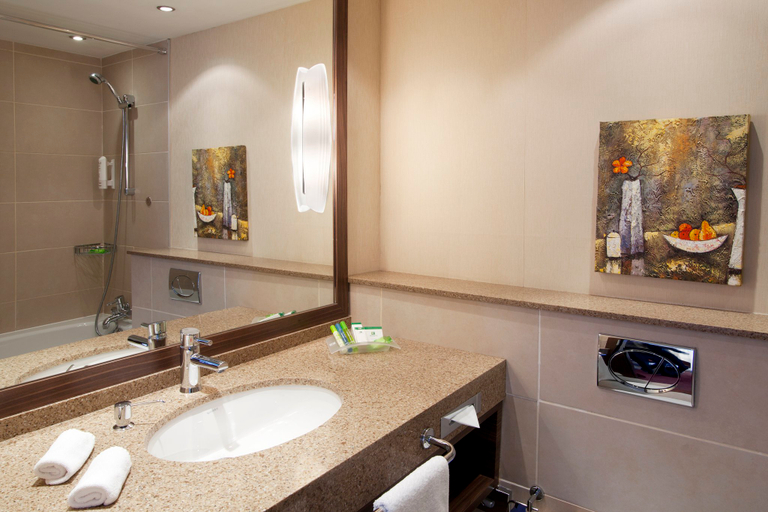 Bathroom 3, Holiday Inn ALMATY by IHG, Almaty