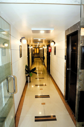 Public Area 3, Hotel Vrundavan, Gandhinagar