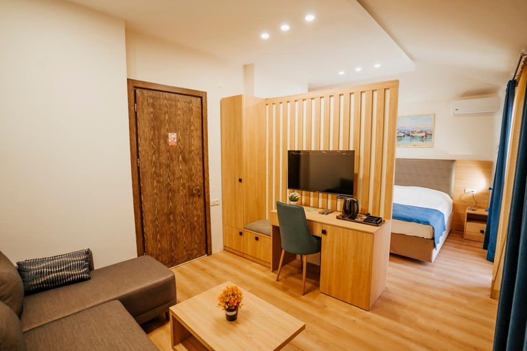 Others 5, West Apart Hotel, Batumi