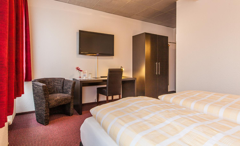 Bedroom 3, Hotel Quellental, Pinneberg