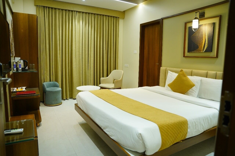 Bedroom 3, Hotel Riddhi Executive, Latur