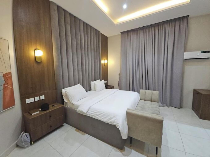 Bedroom 2, House 1114 by Transcend Hotel, AbujaMun
