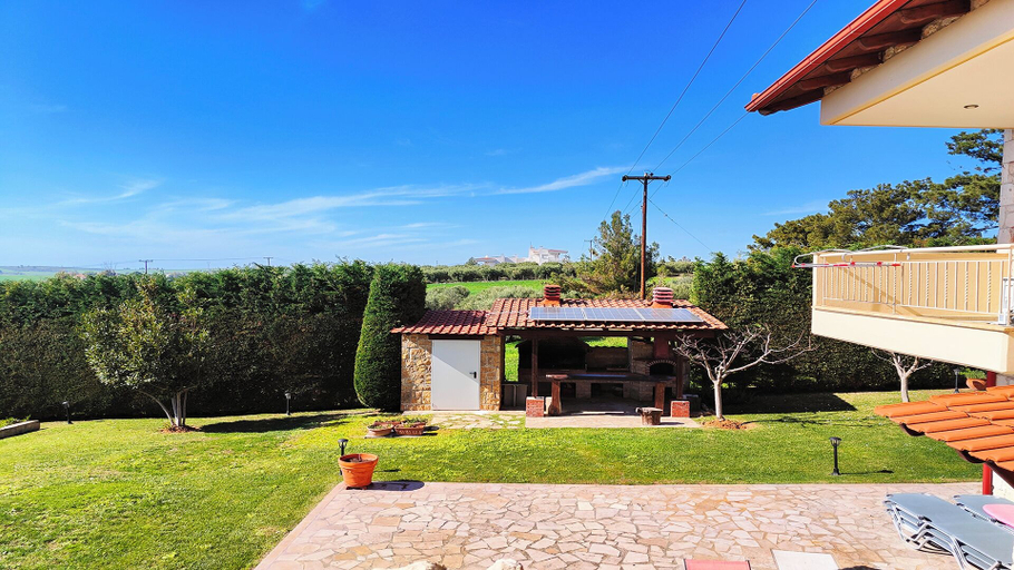 Exterior & Views 2, Villa Traditional Estate Heated Pool, Central Macedonia