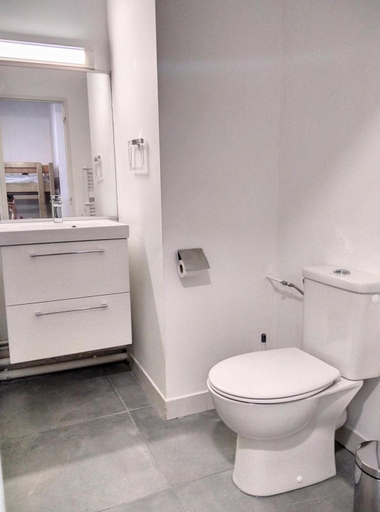 Bathroom 4, Résidence Graziella Studio 502, Alpes-Maritimes