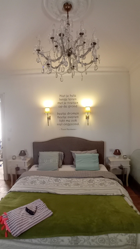 Bedroom 1, Villa Montagnes, Ardèche