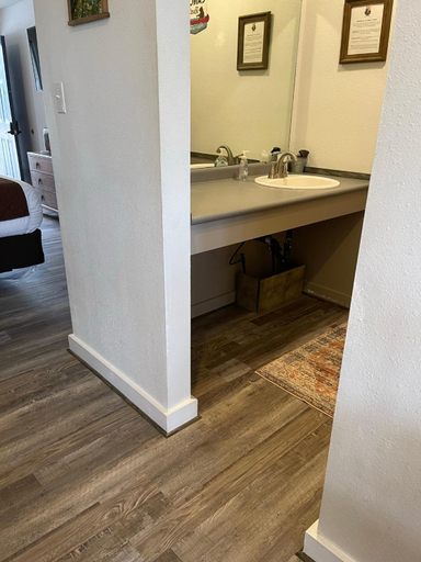 Bathroom 3, Mountain View Guest Motel, Stone