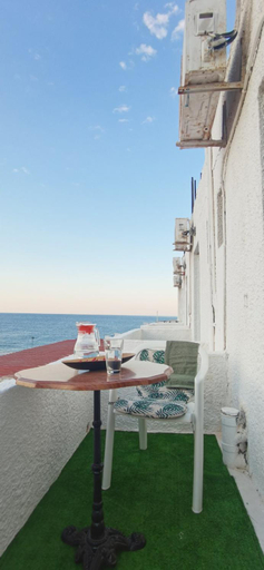 Others 4, Paradise, Crete