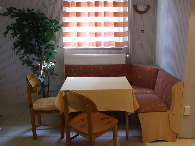Others 4, Pensjonat Gran, Jelenia Góra