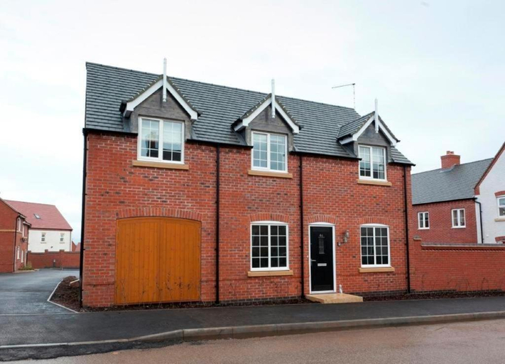 Exterior & Views 1, DBS Serviced Apartments - The Twain, Leicestershire