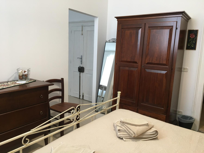 Others 4, B&B Domus Gaetani, Syracuse