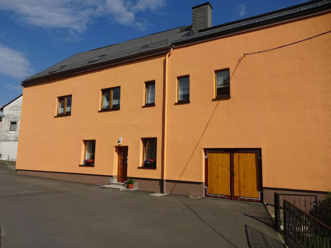 Exterior & Views 1, Ferienwohnung Pohlmann, Saale-Orla-Kreis