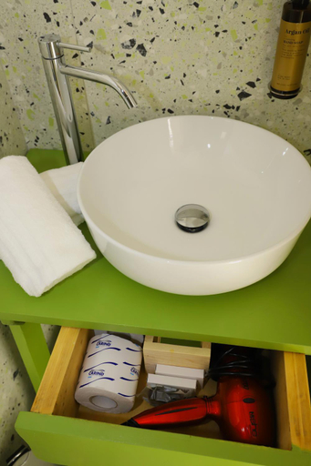 Bathroom 2, La casa di Benedetta, Bari