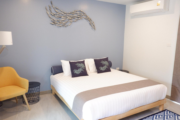 Others 4, Cha Am Beachfront Apartments, Cha-Am