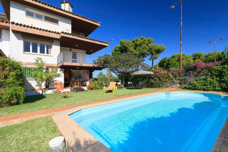 Sport & Beauty, Villa Serena Only families Planet Costa Dorada, Tarragona