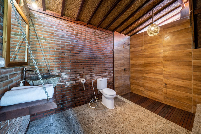 Bathroom 2, Lumbung Sari, Badung