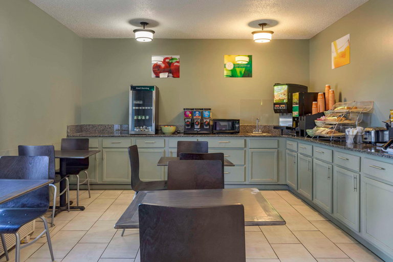 Food & Drinks 5, Quality Inn Spartanburg, Spartanburg