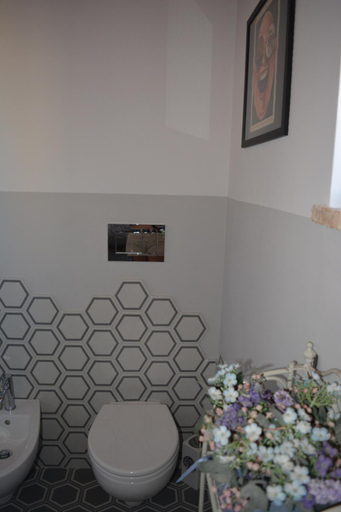 Bathroom 3, B&B MAMAOH, Latina