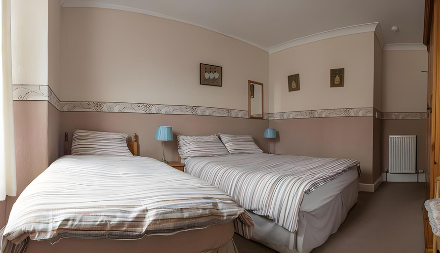 Others 5, Glendower, Pembrokeshire