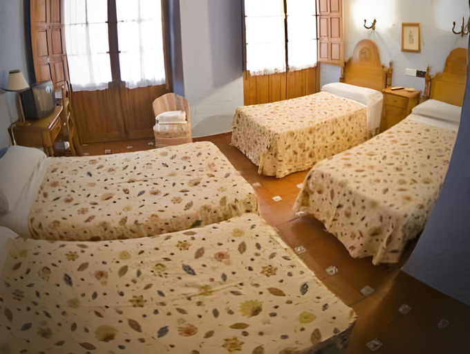 Bedroom 1, Hotel Hermanos Macias, Málaga